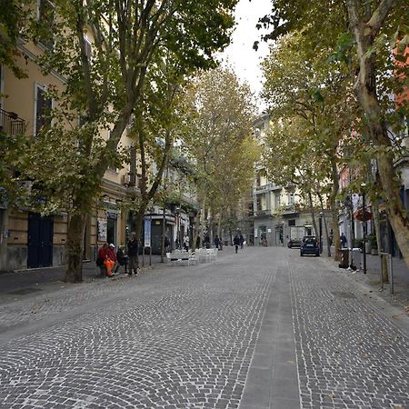 נאפולי La Piazza Al Vomero מראה חיצוני תמונה